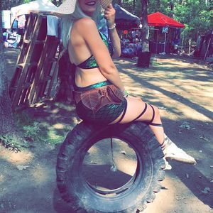 Meet your Posher, Mika